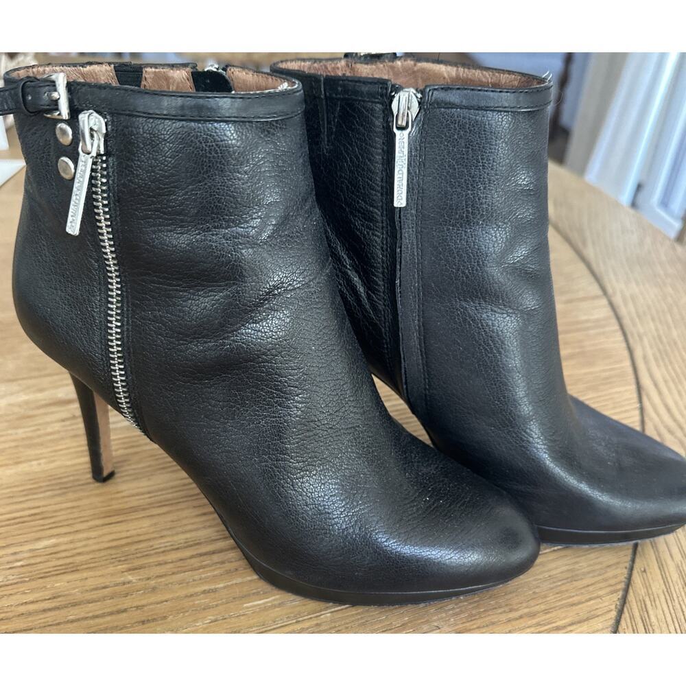 DONALD J PLINER Women’s Elina Black Leather Zipper Ankle Stiletto Boots 8.5